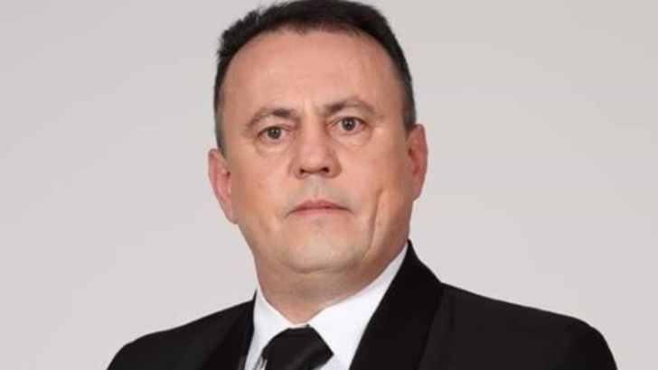 Primar acuzat că a întreținut relații sexuale cu minore, în sediul instituției: Vedeți, Doamne, am devenit un Clinton al României